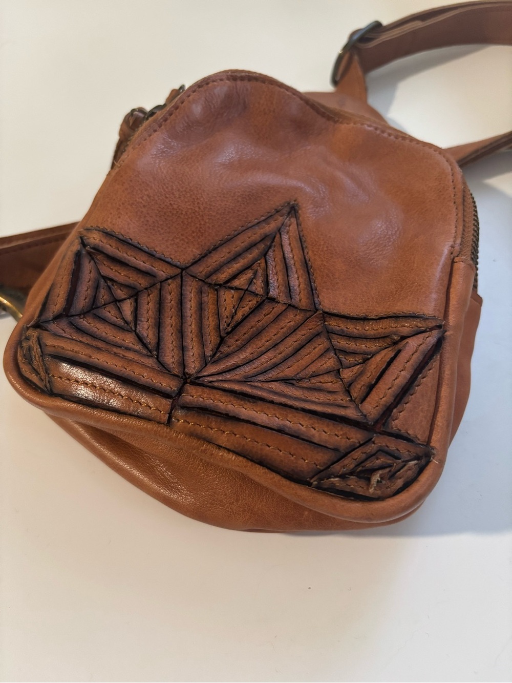 NWT Leather Crossbody Sling Bag with Geometric Stitching - Picture 6 of 9